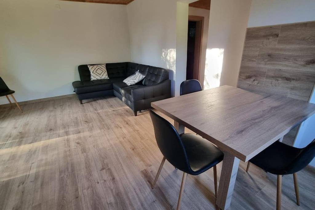 Pod Jablonia Villa Bydgoszcz Buitenkant foto